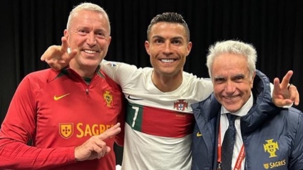 Antonio Gaspar with Cristiano Ronaldo