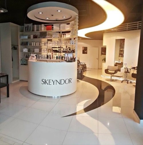 Skeyndor Salon, Spain